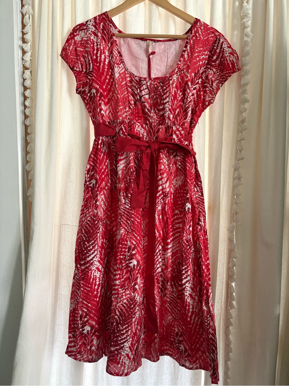 NWT RAGA Red Tropical Print Midi Dress Belted Size Medium